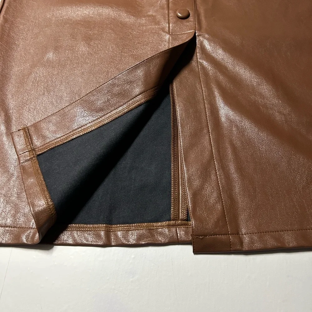 N by Nancy women’s 2XL brown, faux, leather skirt with‎ zip back , matching belt